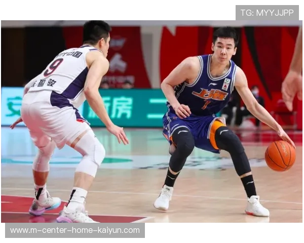 南京同曦郭昊文半程场均21.6分领跑本土得分榜 年轻球员崭露头角 南京同曦郭昊文半程场均21.6分领跑本土得分榜 年轻球员崭露头角